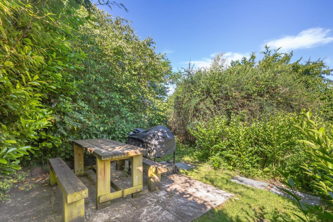 Danny Lodge - Country Cottage Near Brighton By Huluki Sussex Stays Hurstpierpoint Extérieur photo
